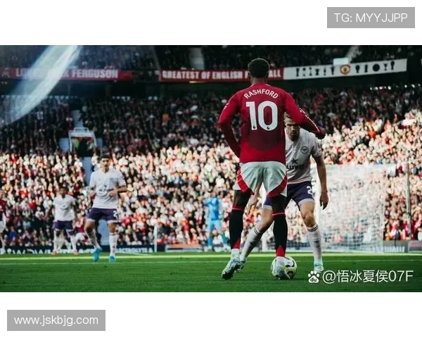 英超降级区战况紧张，底部球队表现值得关注与分析