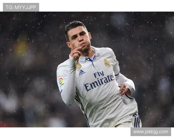 科瓦契奇皇马时期：从轮换到欧冠三连冠关键成员的蜕变