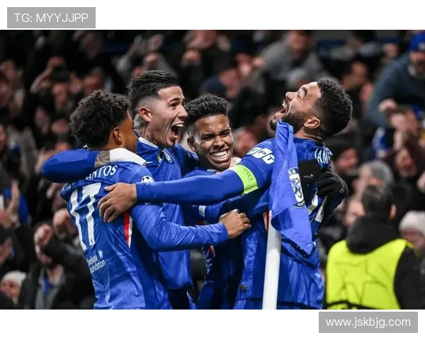 切尔西关键战表现不稳问题,持续影响球队争冠形势与竞争格局 切尔西关键战表现不稳问题,持续影响球队争冠形势与竞争格局